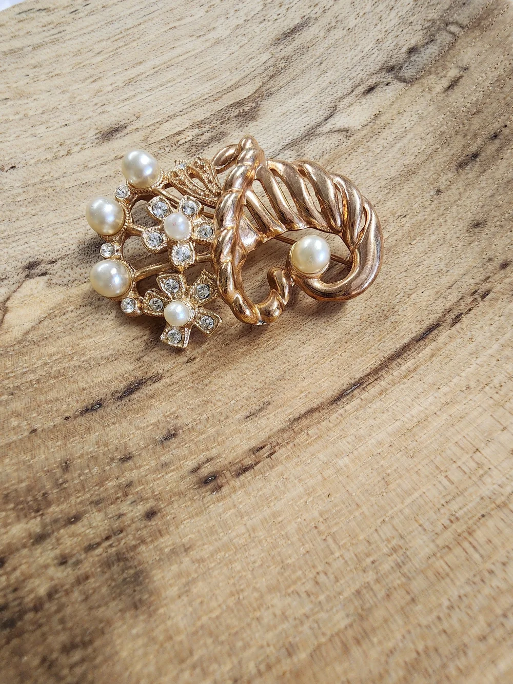Vintage Horn Of Plentt Pearl & Crystal Brooch